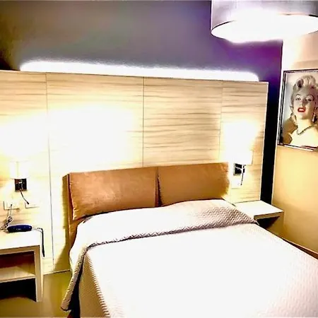 Hotell Stella 3*